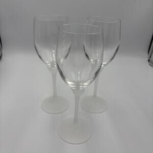 Set 3 Vintage Wine Glasses with White Frosted Stems